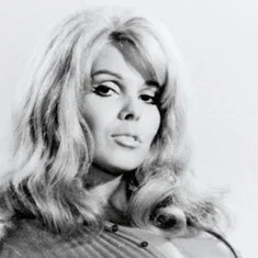 Nélida Lobato