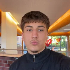 Amir Elzhurkaev