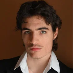 Elliott Mitrani