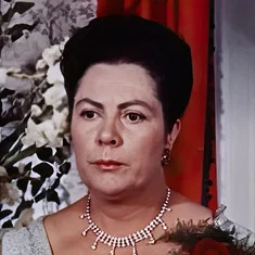 Adrienne Servantie