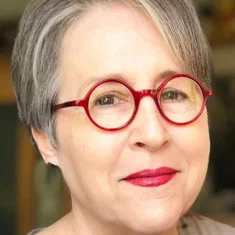 Valerie Landsburg