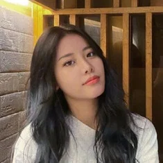Vicky Low