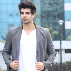 SHAHNAWAZ BAQAL(RUFY KHAN)