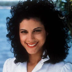 Saundra Santiago