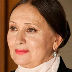Лариса Кадочникова