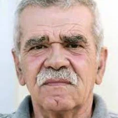 Robert Ndrenika