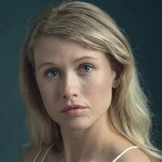 Rose Reynolds