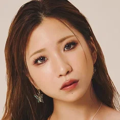 Mayu Yoshida