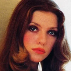Bebe Buell