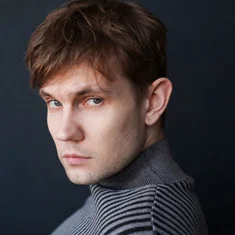 Роман Керн