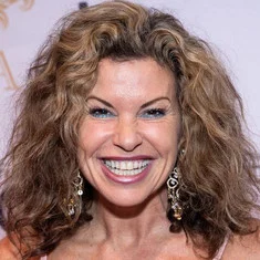 Rachelle Rak