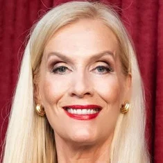 Gunilla Persson