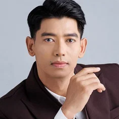 Nyi Htut Khaung