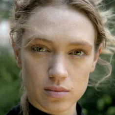 Alena Yiv