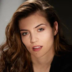 Alexandra Vale