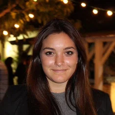 Emmylou Homs