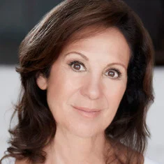 Beverly Lowe