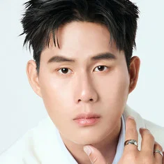 Thanawin Pholcharoenrat