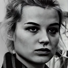 Аня Пенчева