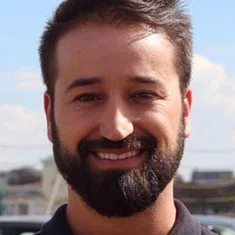 Clayton Sousa