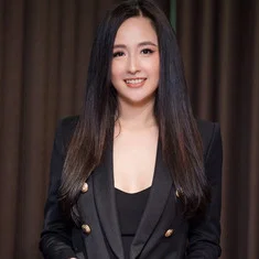 Mai Phương Thúy