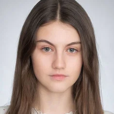 Стефани Гил