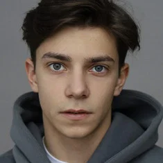 Арсений Вейс