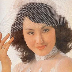 Pauline Yin