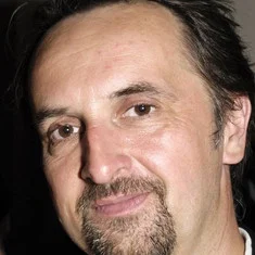 Michael Riley