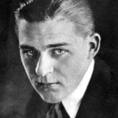 Arnold Gray