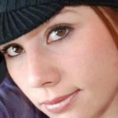 Elisha Helsper
