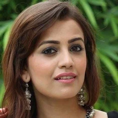 Esha Kansara