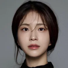 Lee Gina
