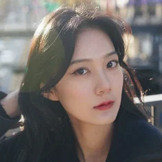 Kim Yu-Ri