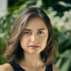 Isabella Nefar