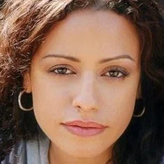 Shari Solanis