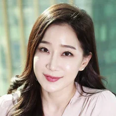 Kim Ha Young
