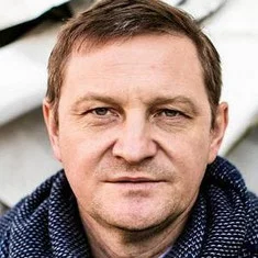 Юлиуш Хшонстовский