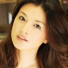 Wakako Shimazaki