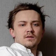 Назар Сафонов