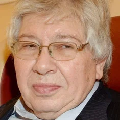Kirill Razlogov