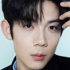 杨龙