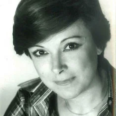 Lola Cardona