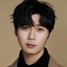 Zuo Lingfeng