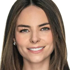 Alejandra Robles Gil