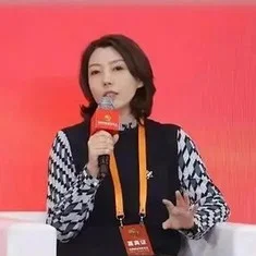 陈佳