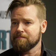 Jari Ahola