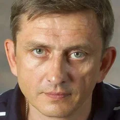 Анатолий Петров