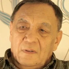 Алишер Хамдамов