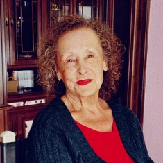 Manuela Olay
